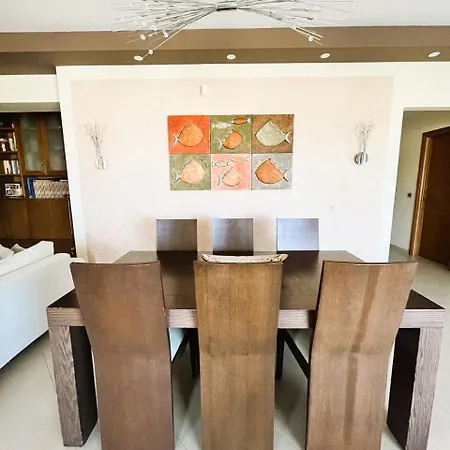 Appartamento Koneva House *